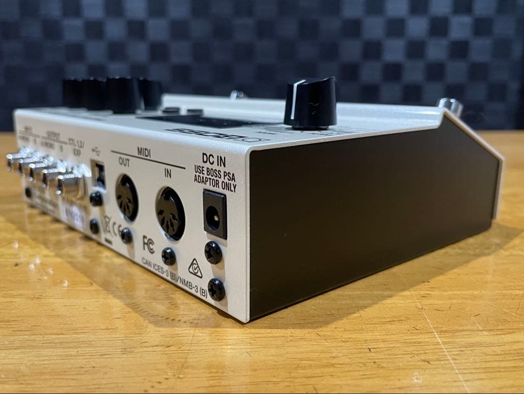 BOSS DIGITAL DELAY DD-500 デジタル ディレイ