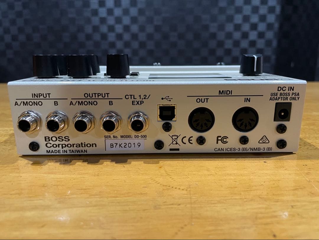 BOSS DIGITAL DELAY DD-500 デジタル ディレイ