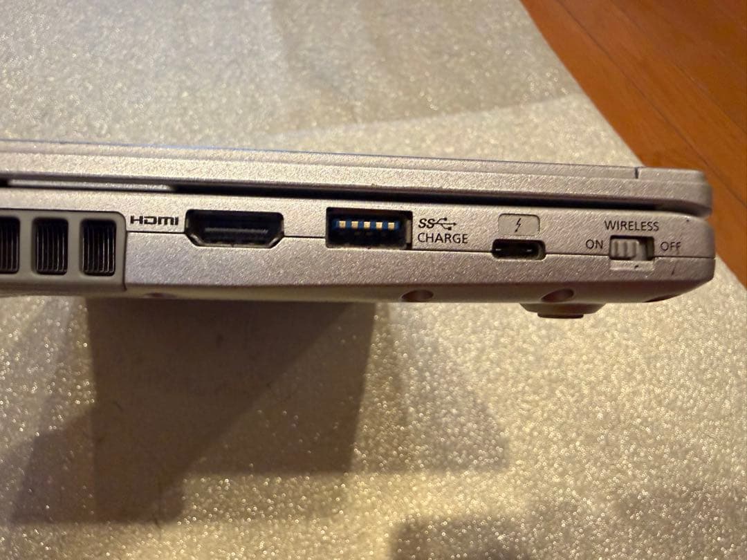 激安　美品　パナソニック　レッツノート　Windows11　シルバー