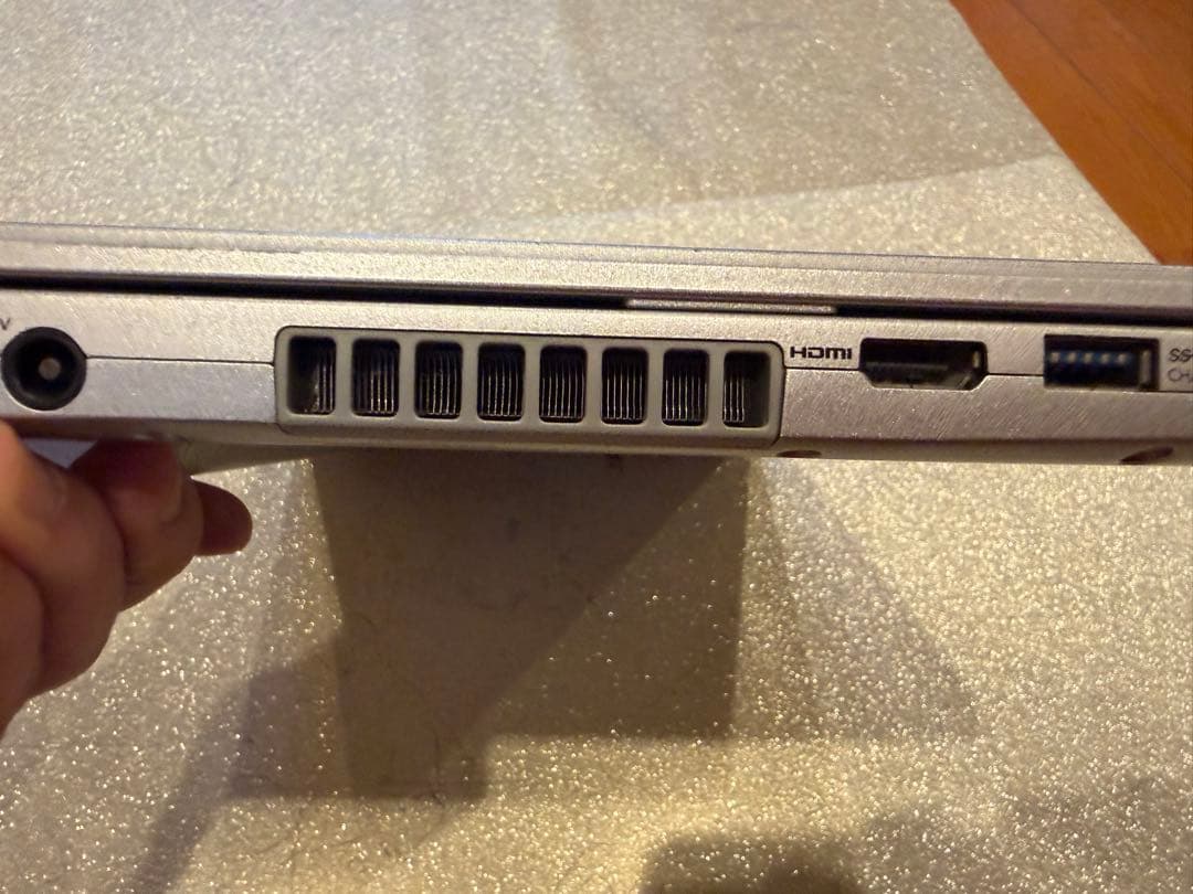 激安　美品　パナソニック　レッツノート　Windows11　シルバー