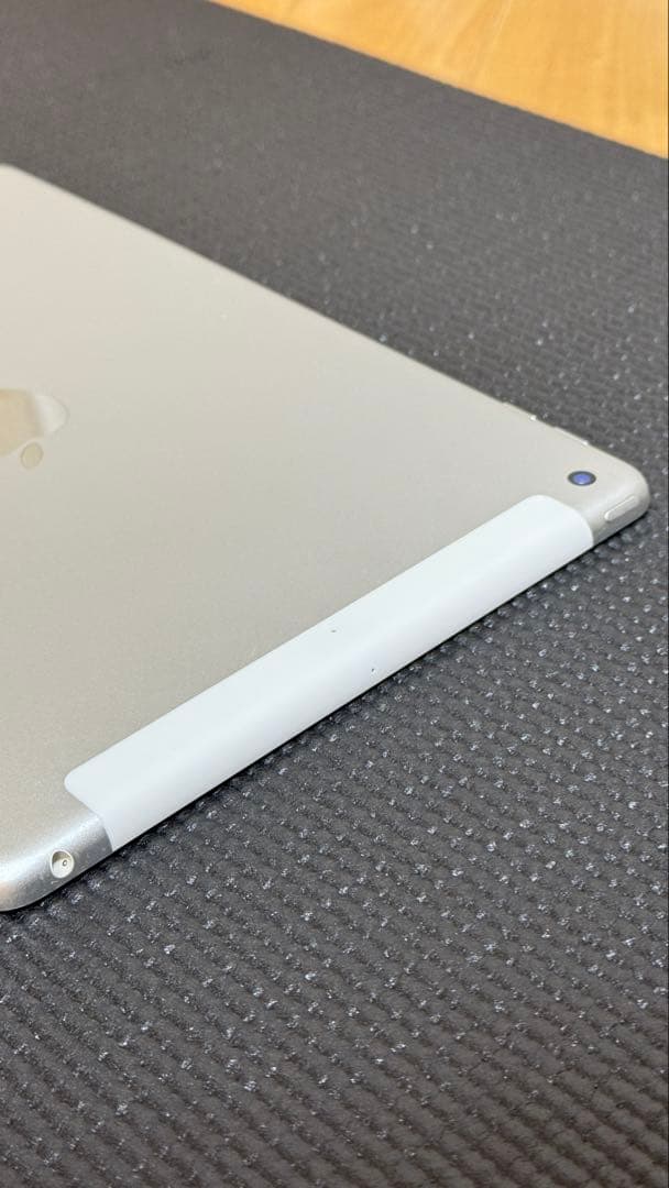 iPad （第6世代）32GB Cellularモデル