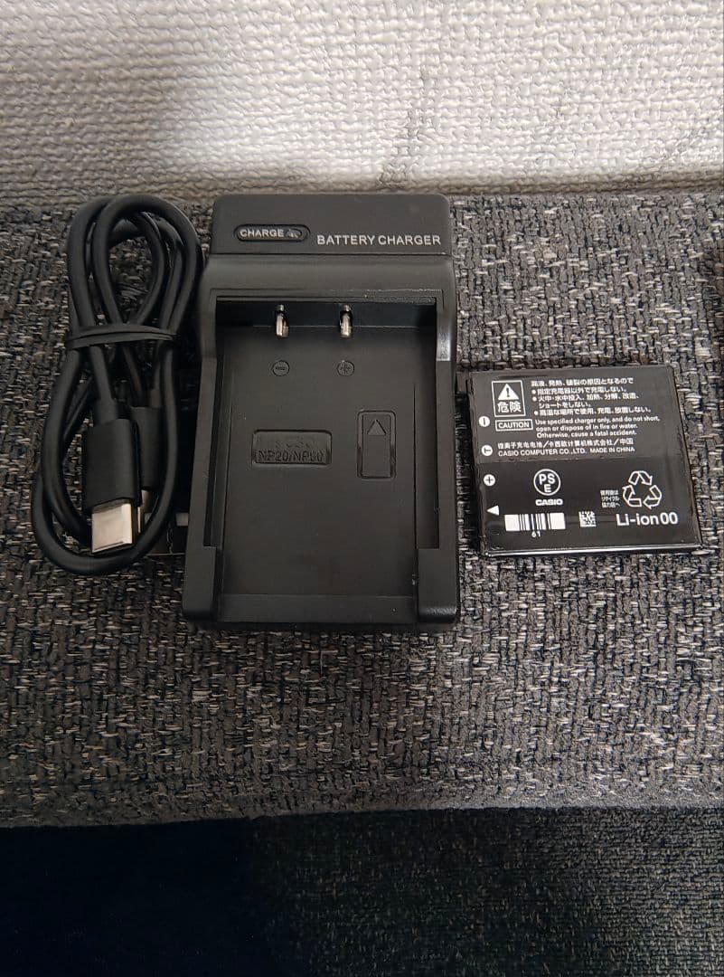 CASIO EXILIM EX-Z90 ピンク