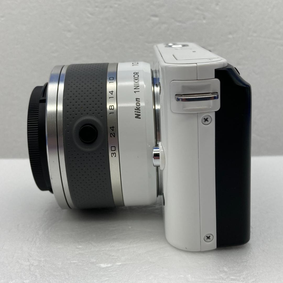 Nikon 1 J1　ホワイト　レンズキット　＋望遠レンズ