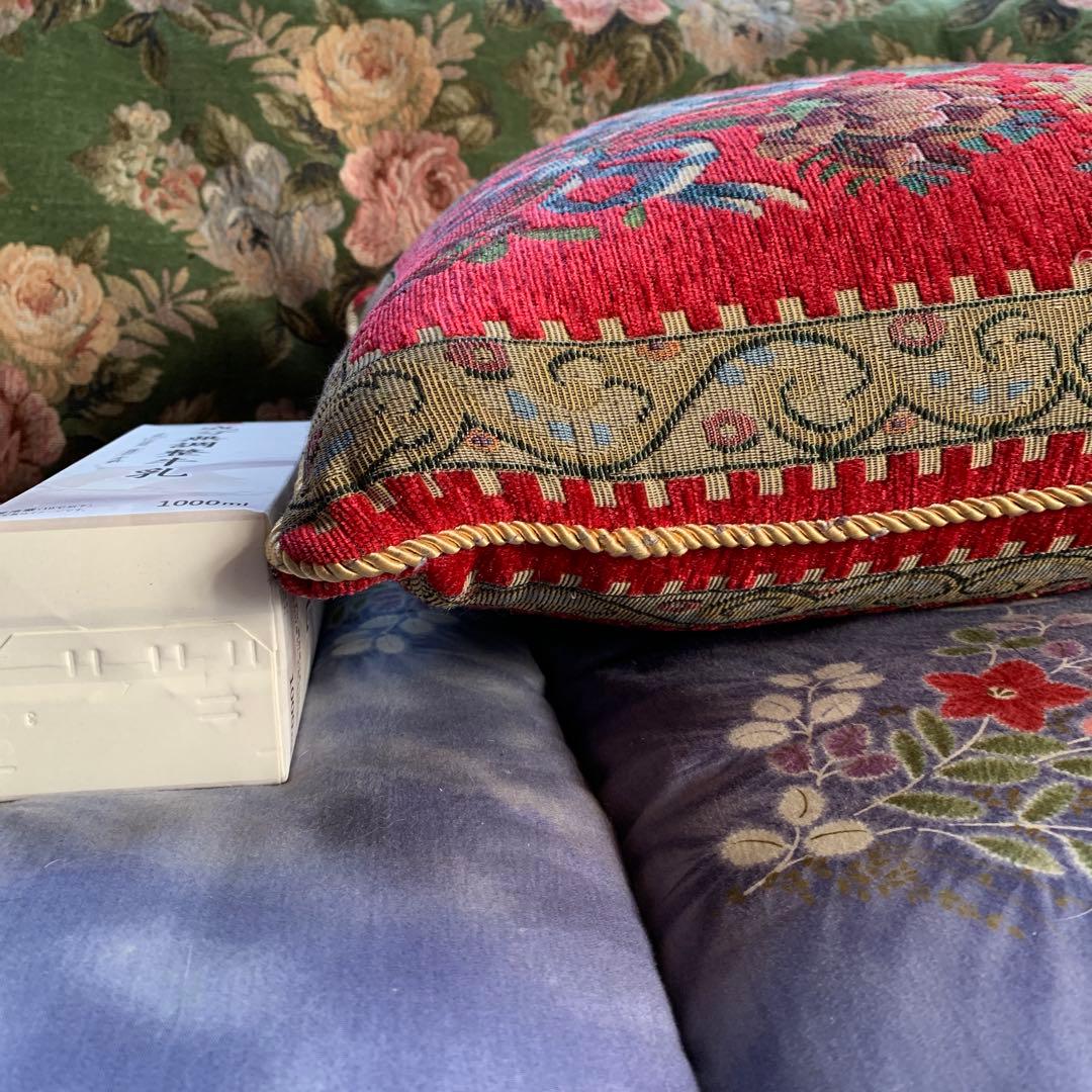 花柄クッション 3つセット バラ フラワー 赤 大きめ