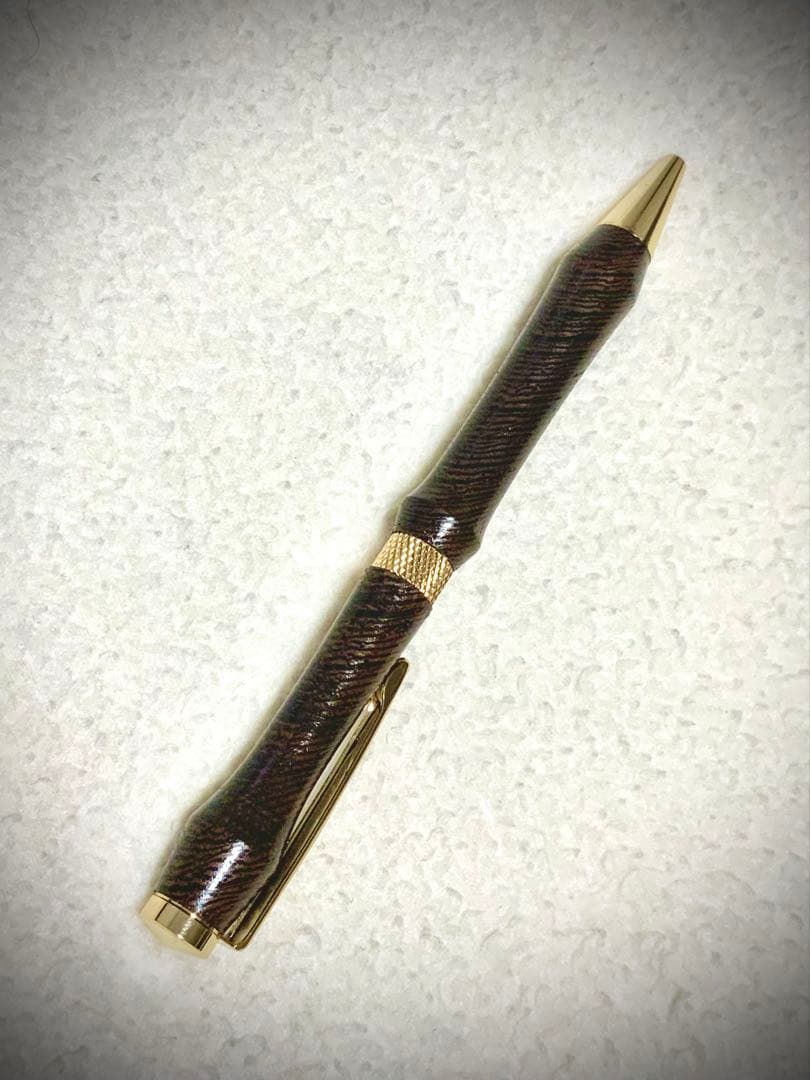 希 少　天然杢 ” ブビンガ ”高級ボールペン カッパーディテール