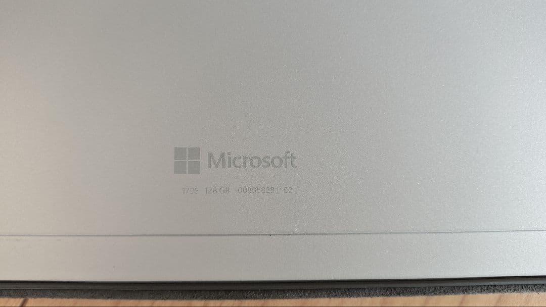 【フルセット】Surface Pro 5 i5/4G/128G ペン付 他おまけ
