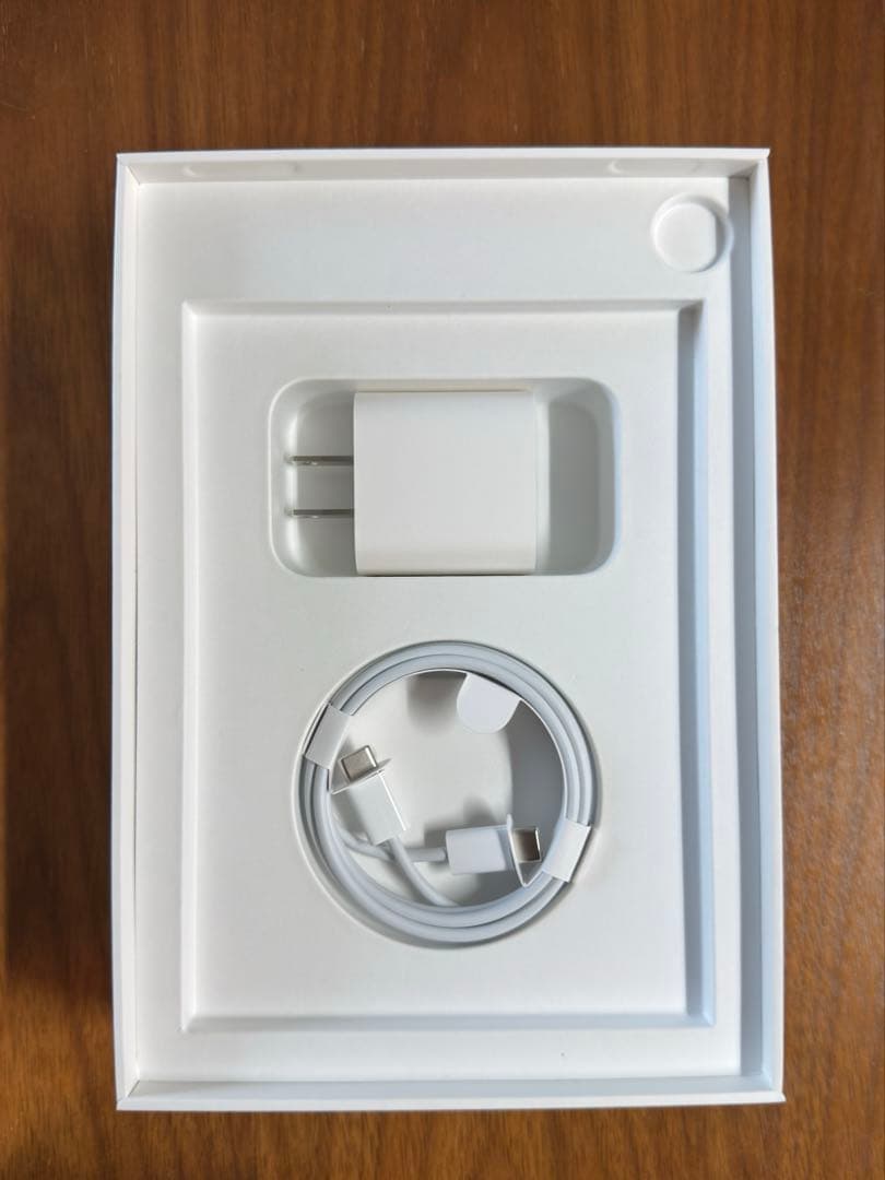 【美品】iPad mini 第6世代 64GB Wi-Fiモデル スターライト