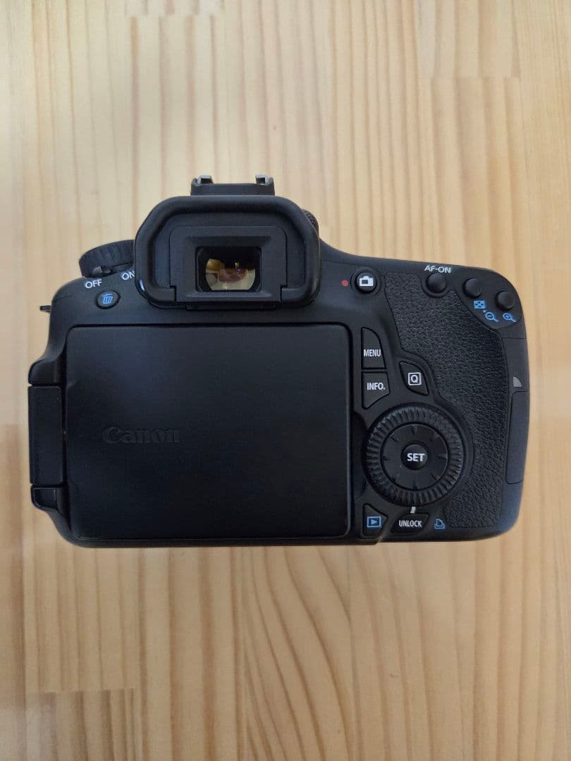 実用美品 Canon キャノン EOS 60D シャッター数 約10104回