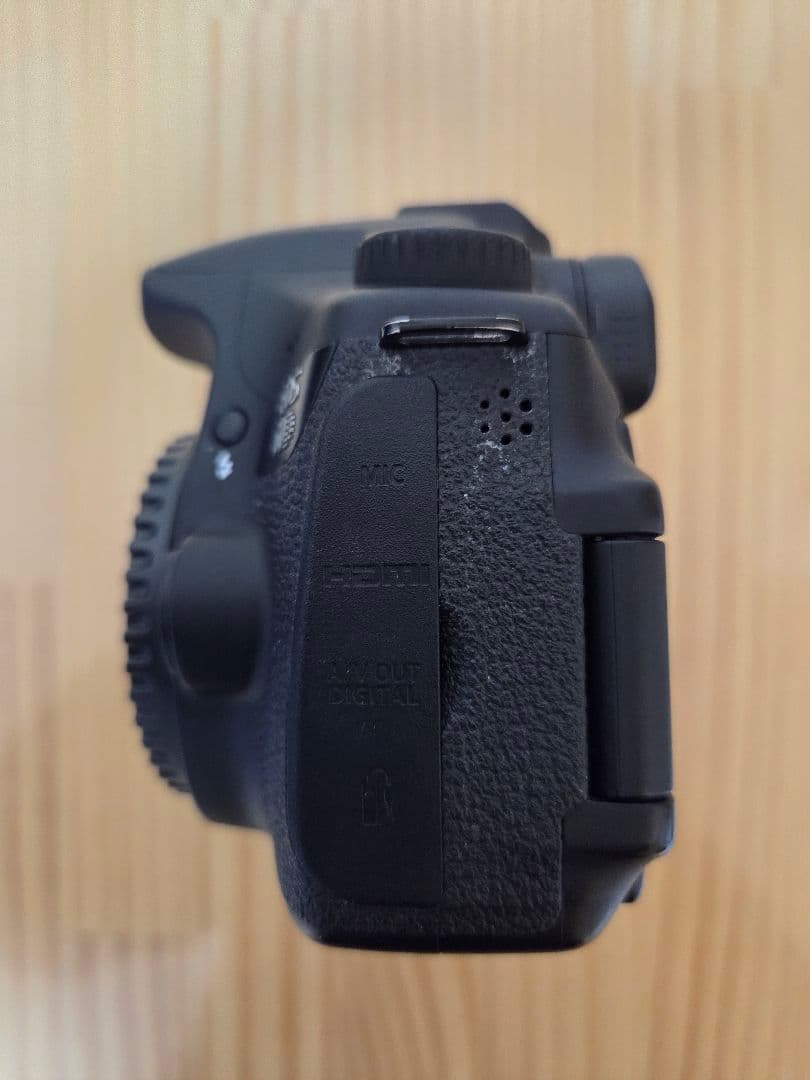 実用美品 Canon キャノン EOS 60D シャッター数 約10104回