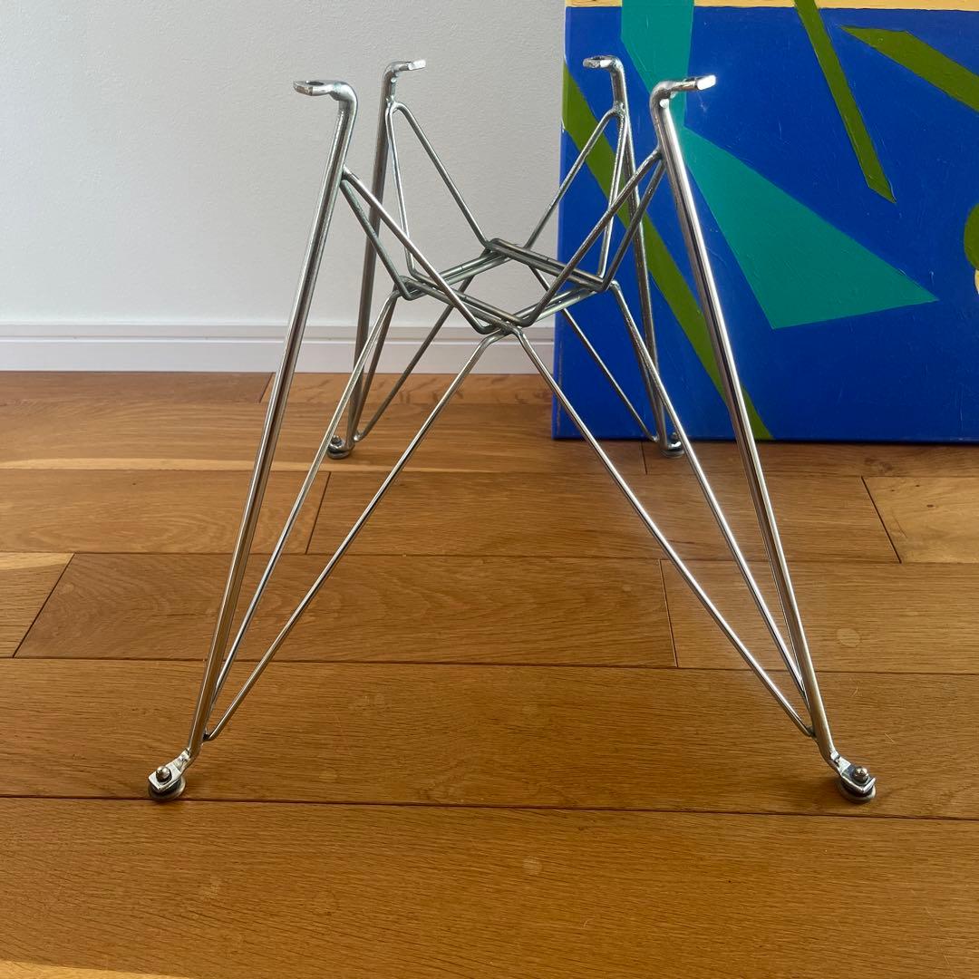 イームズ　アームシェルチェア　モダニカ