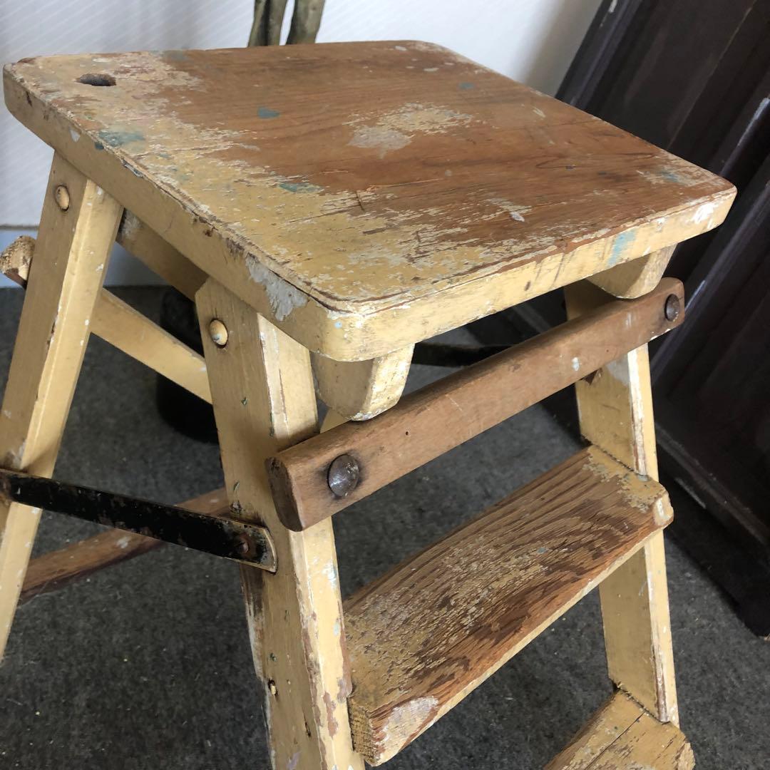 フランス製　シャビーシック　アンティーク調　ラガー　踏み台　飾り棚　ヴィンテージ