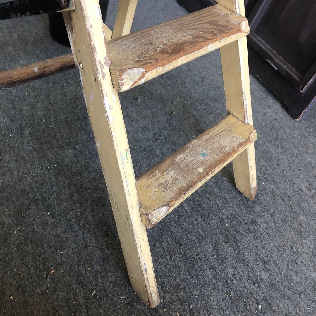 フランス製　シャビーシック　アンティーク調　ラガー　踏み台　飾り棚　ヴィンテージ