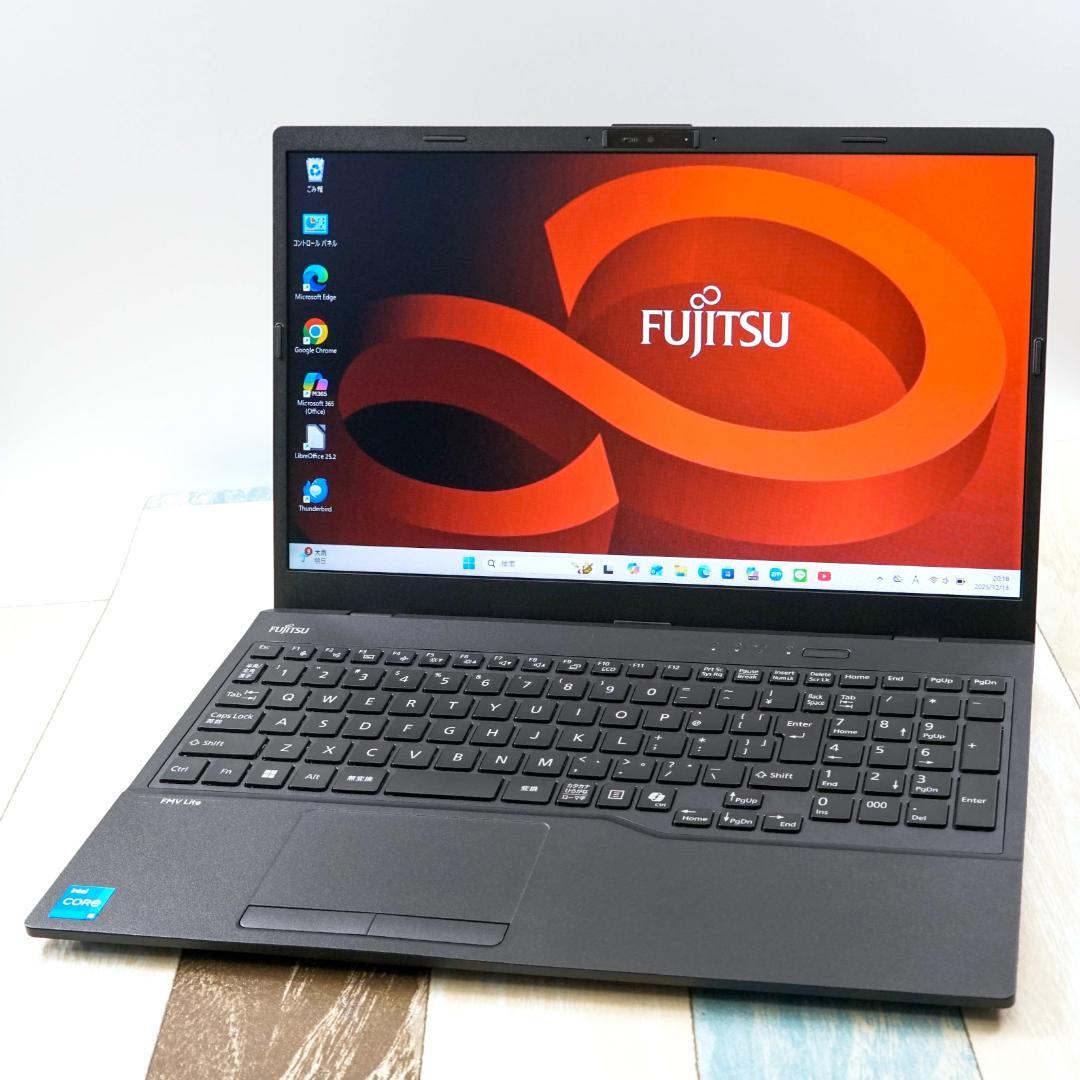 未使用に近いレベルの極美品✨第１２世代コアｉ５に超高速新品ＳＳＤ５１２ＧＢ搭載！