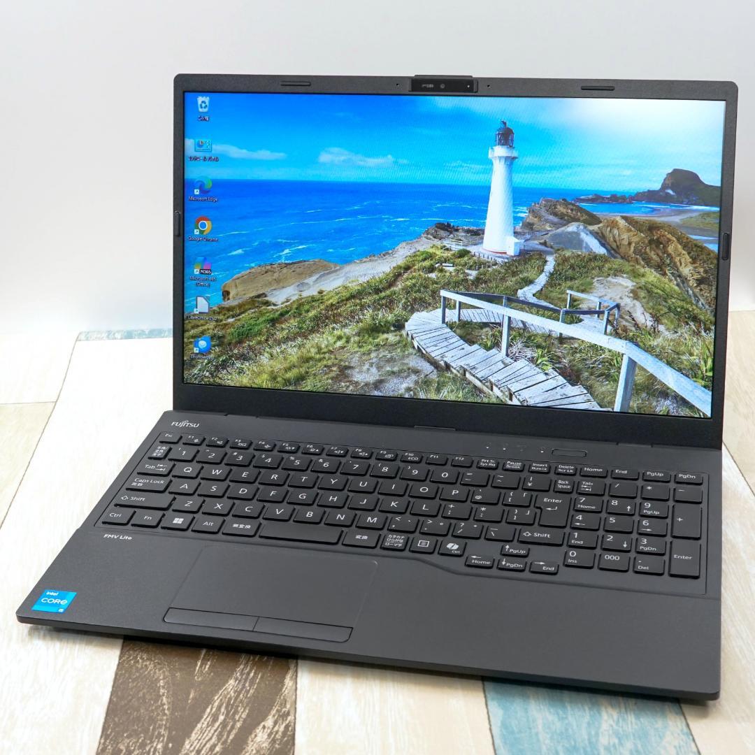 未使用に近いレベルの極美品✨第１２世代コアｉ５に超高速新品ＳＳＤ５１２ＧＢ搭載！