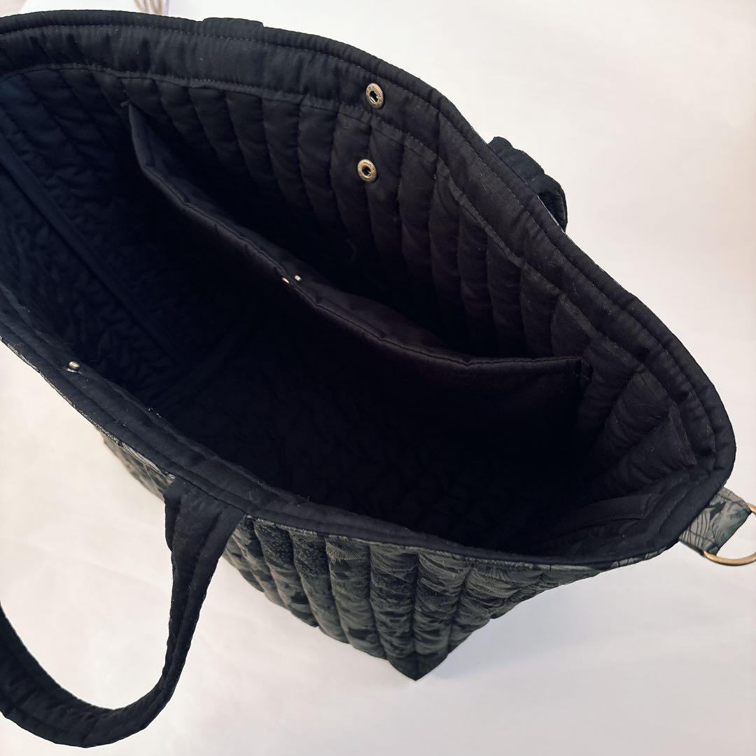 ほうじ茶様オーダー　フリルなし　キルト特大トートバッグ　スイムダンクレア黒グレー