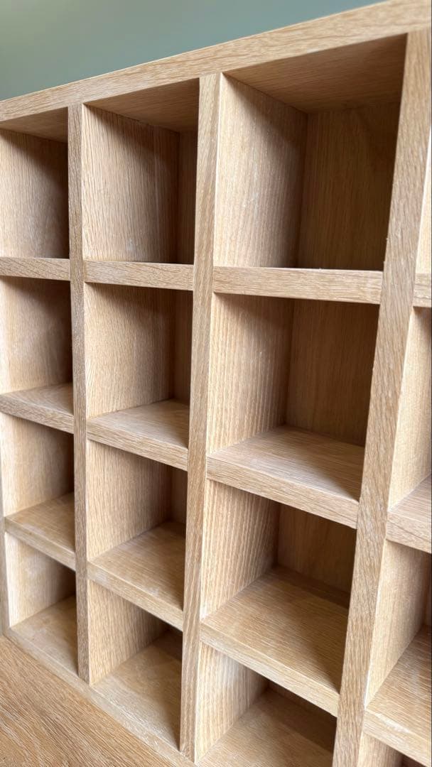超美品！フルオーダーメイド無垢オーク材・マス目棚・コレクション ラック シェルフ