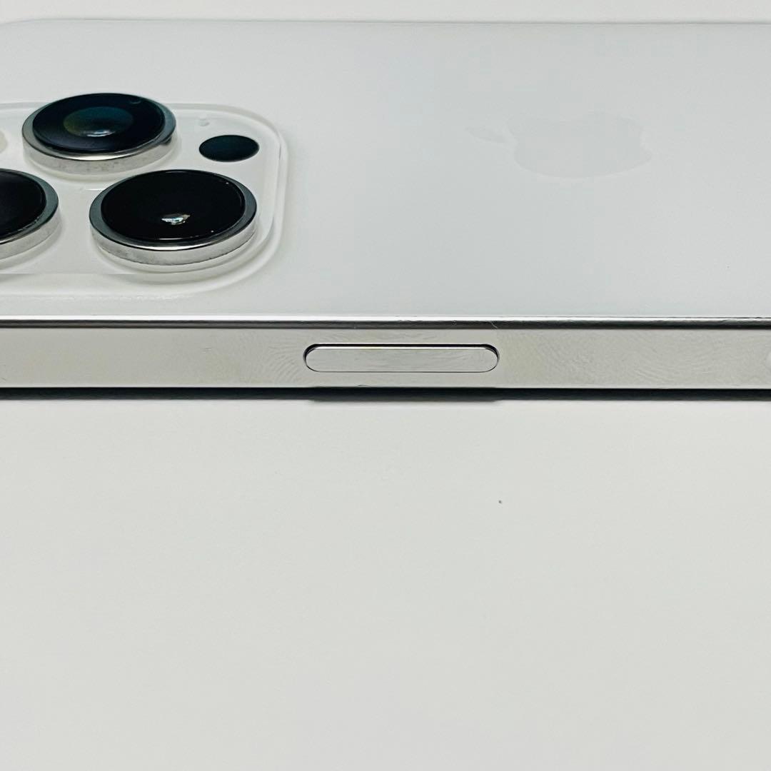iPhone 16 Pro 128GB SIMフリー ホワイトチタニウム