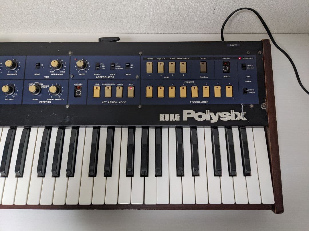 KORG Polysix アナログシンセサイザー