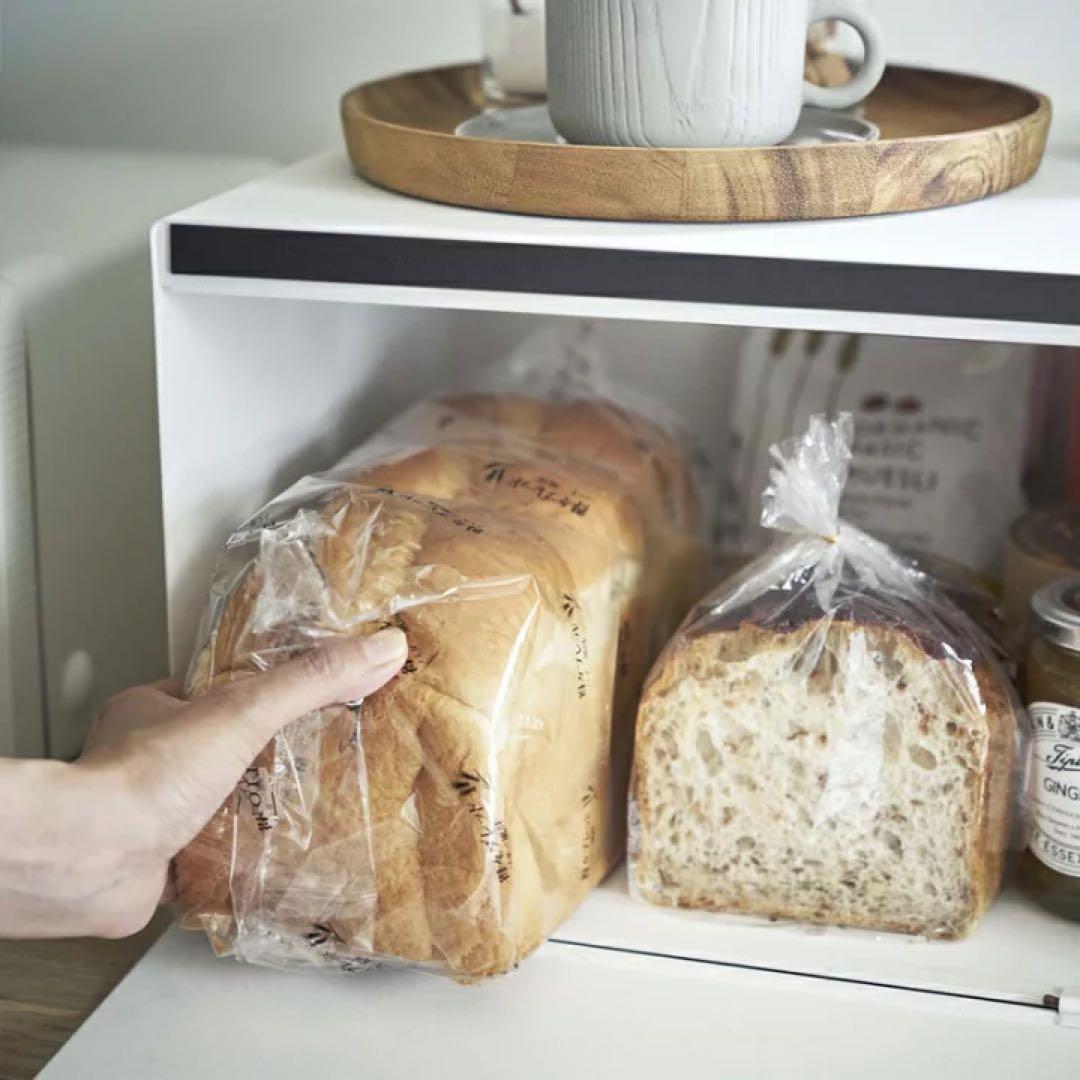 ブレッドケース　トスカ