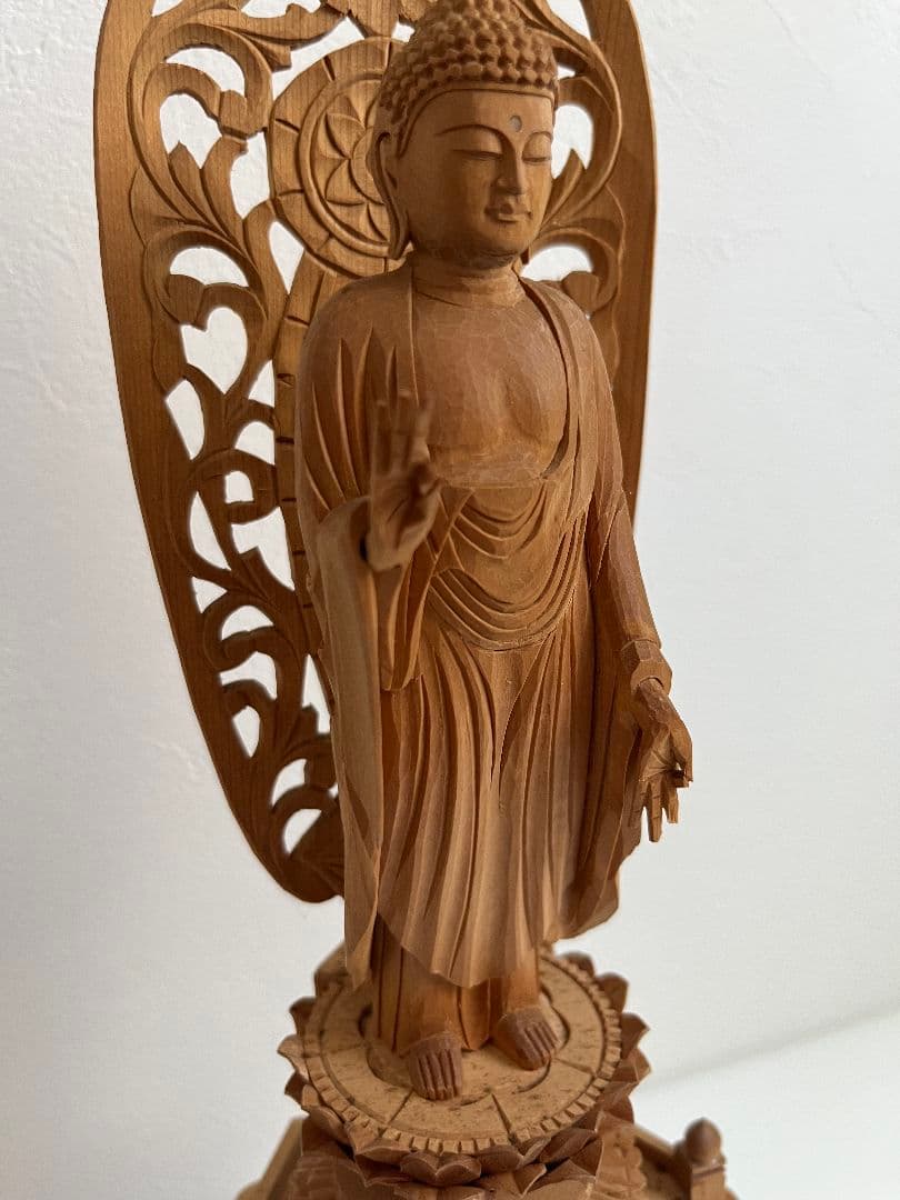 阿弥陀如来立像