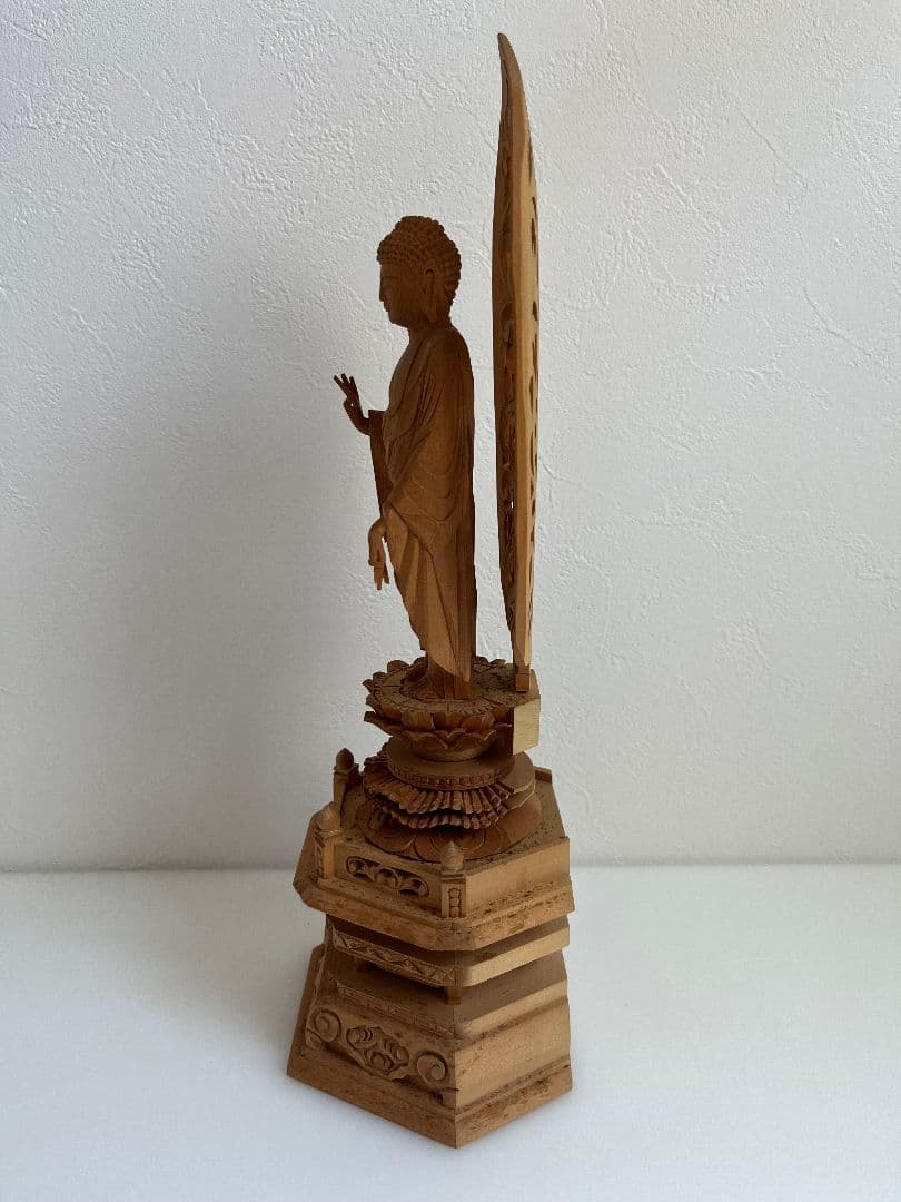 阿弥陀如来立像