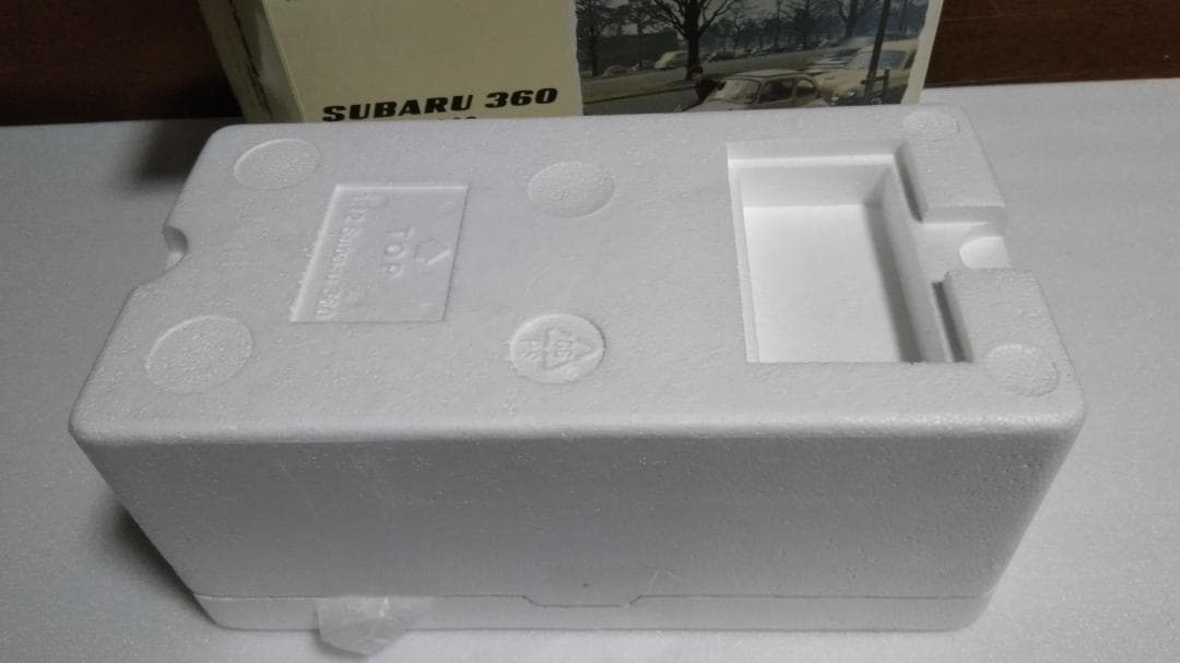 EBBRO スバル360 1963 アイボリー