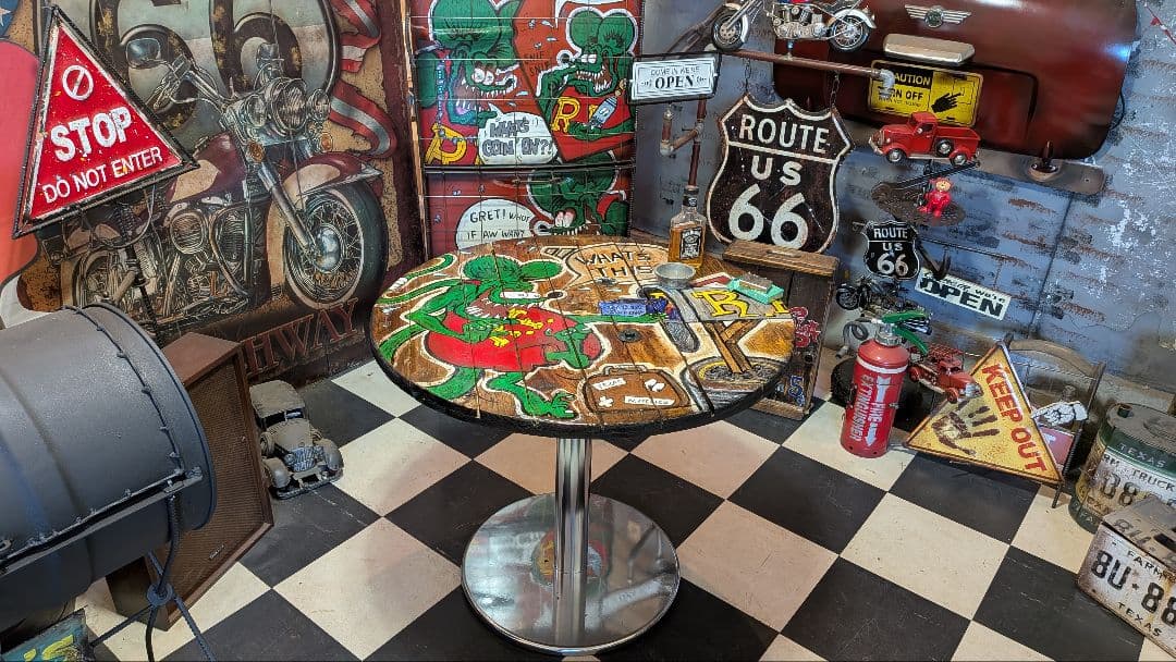 ラットフィンク ガレージテーブル ラウンドテーブル(何コレ!? コーヒーテーブル