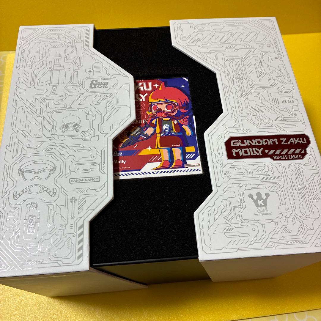 美品　popmart zaku molly ガンダム GUNDAM