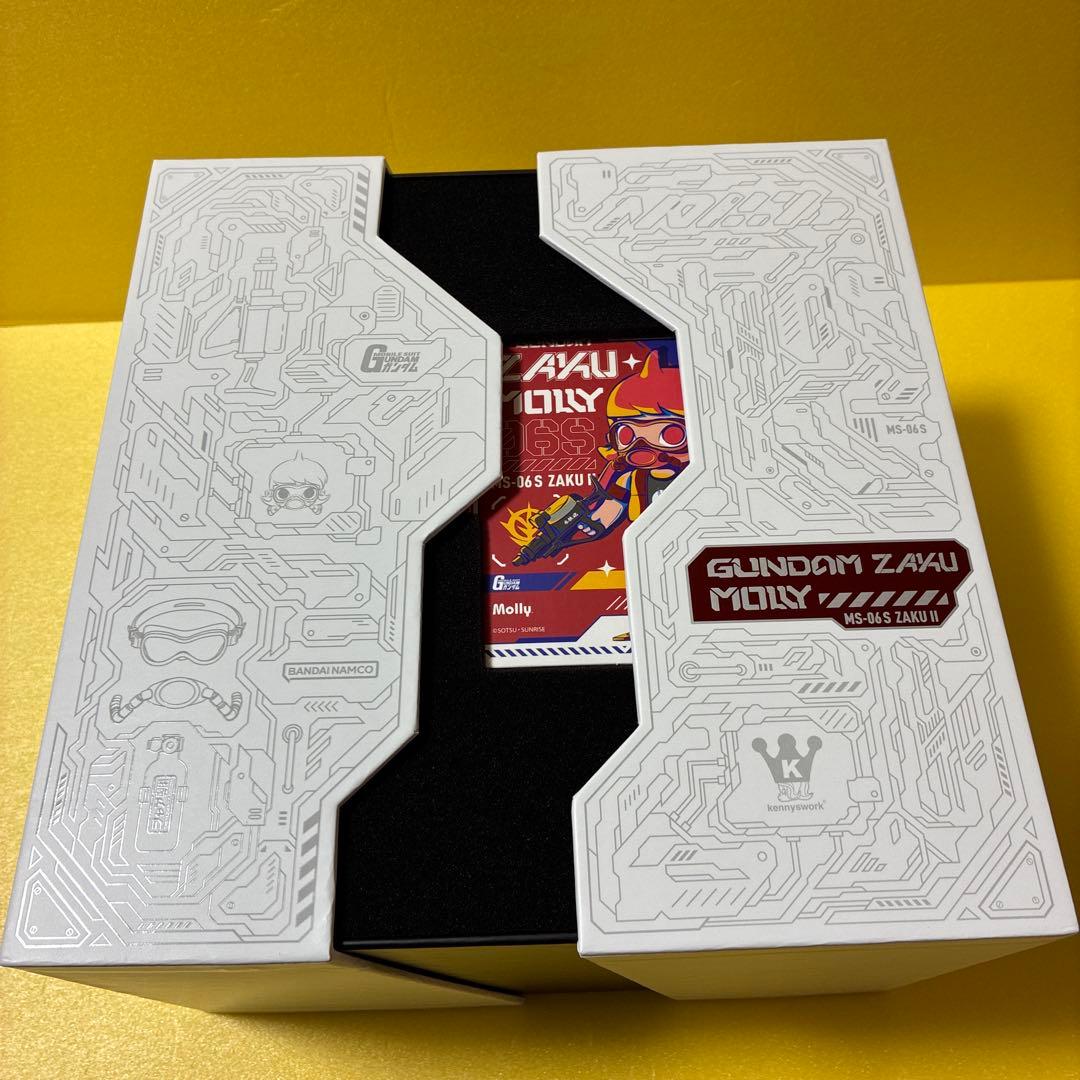 美品　popmart zaku molly ガンダム GUNDAM