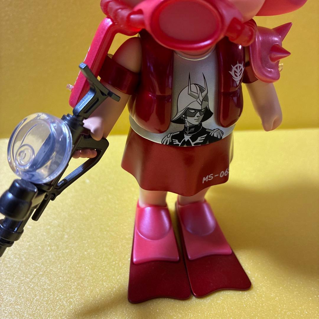 美品　popmart zaku molly ガンダム GUNDAM