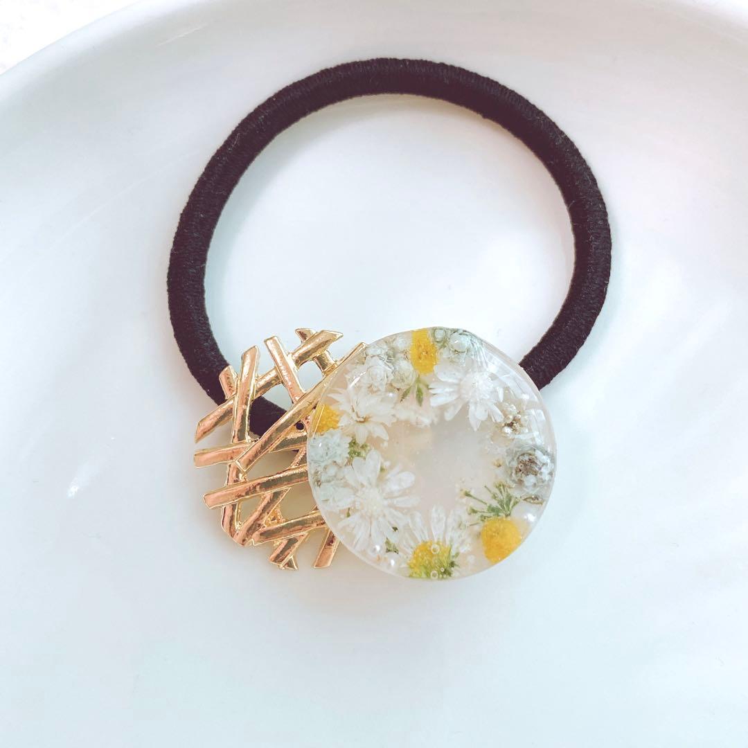 レジンヘアゴム　ミモザリース　ゴールド　ベージュ　春　サークル　2連