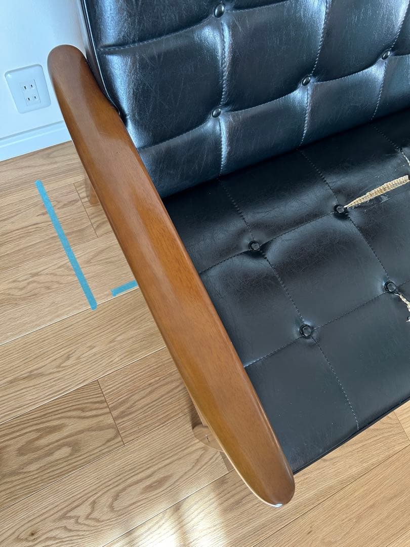 週末限定価格　カリモク60 Ｋチェア　２シーター　スタンダードブラック引取り限定