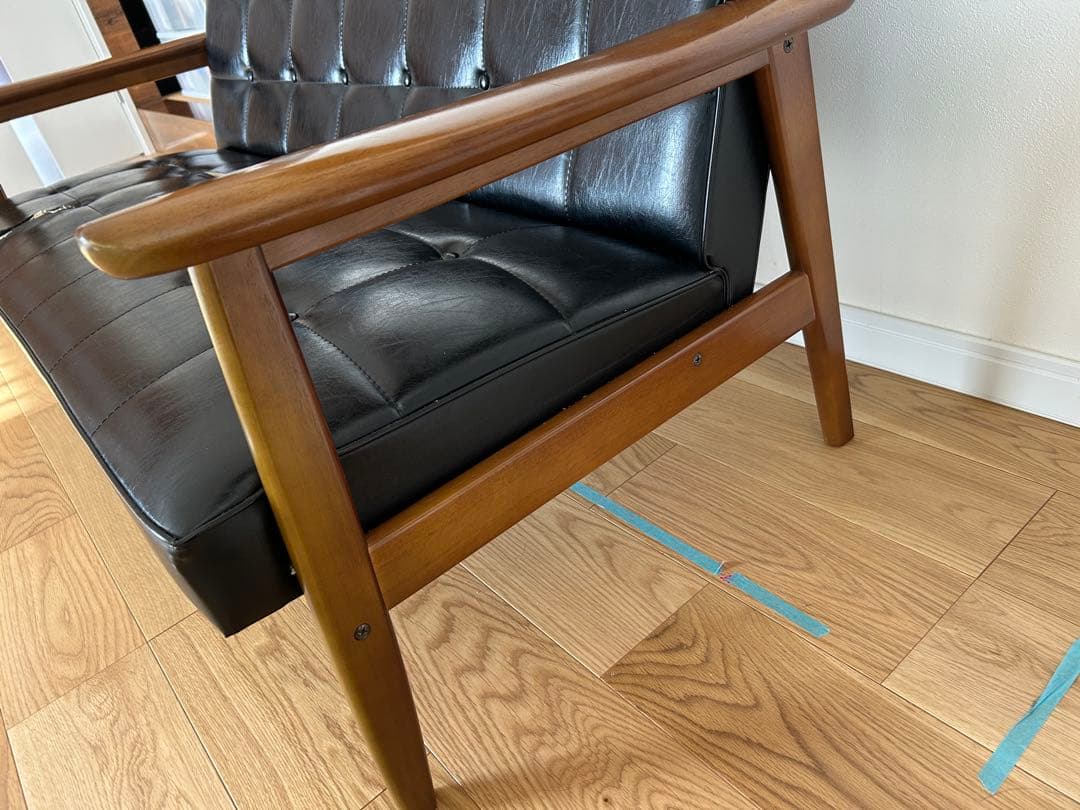 週末限定価格　カリモク60 Ｋチェア　２シーター　スタンダードブラック引取り限定