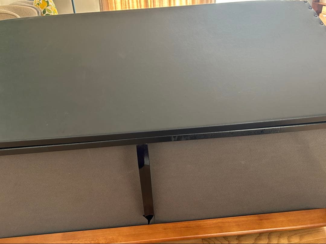 週末限定価格　カリモク60 Ｋチェア　２シーター　スタンダードブラック引取り限定