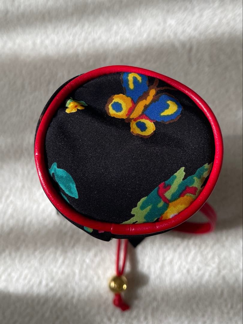 値下げしました‼️新品FEILER 花柄 ペットボトルポーチ 黒