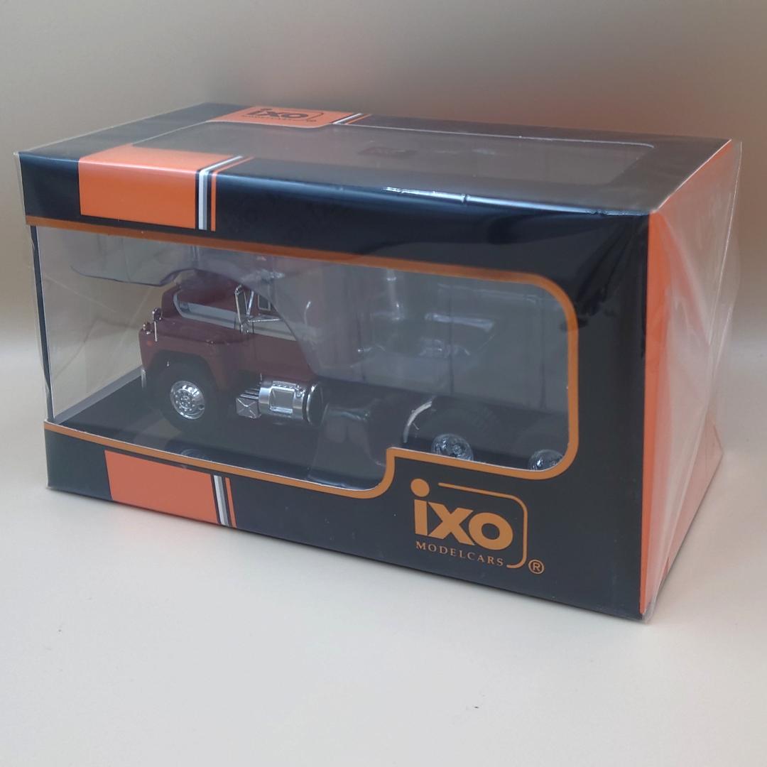 1/43 マック Rシリーズ 1966 メタリックレッド ixo製ダイキャスト製