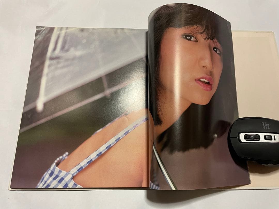 【貴重品】可愛かずみ写真集 ふり向かないで