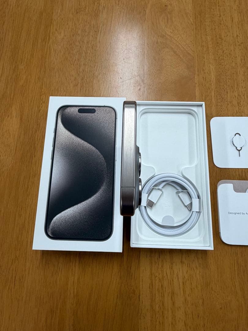 iPhone15Pro 256GB ナチュラルチタニウム