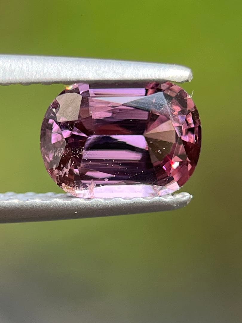 ピンクスピネル0.83ct 非加熱 Natural pink spinel