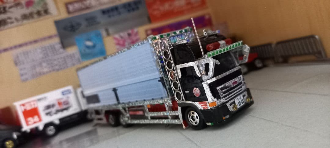 週末価格日曜日夜までの金額❗デコトラトミカ　テラヴィスタイル