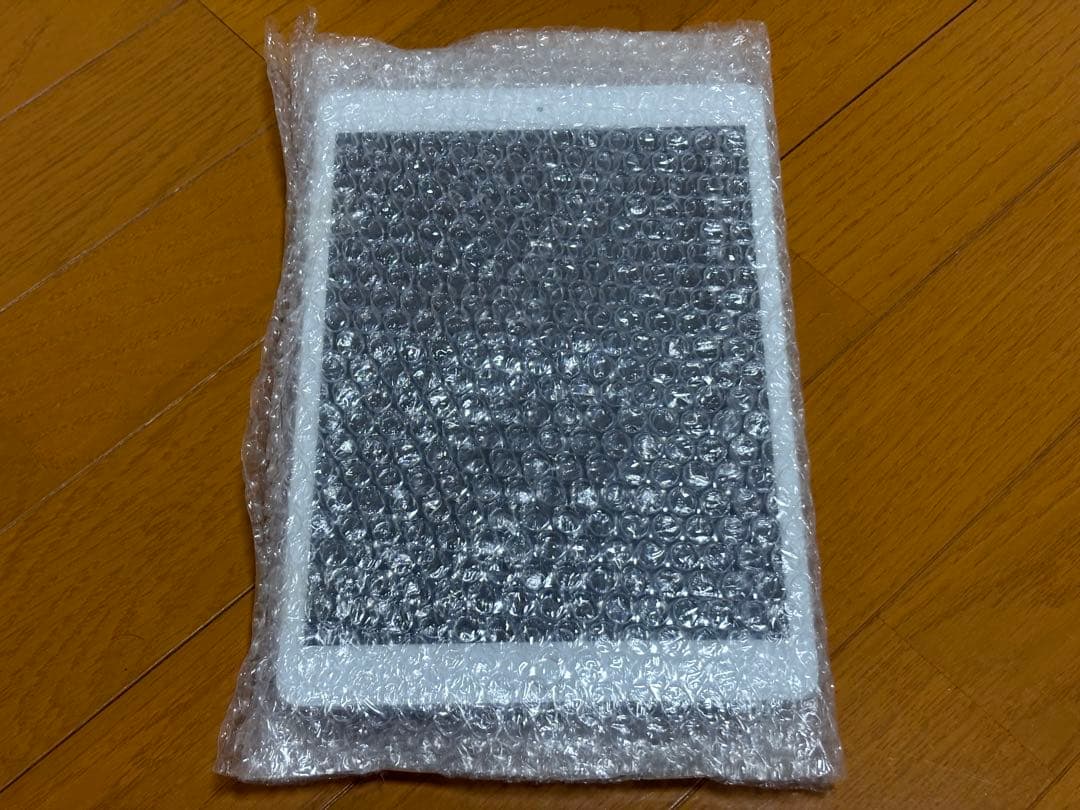 Apple iPad (第7世代) 10.2インチ シルバー 32GB 本体