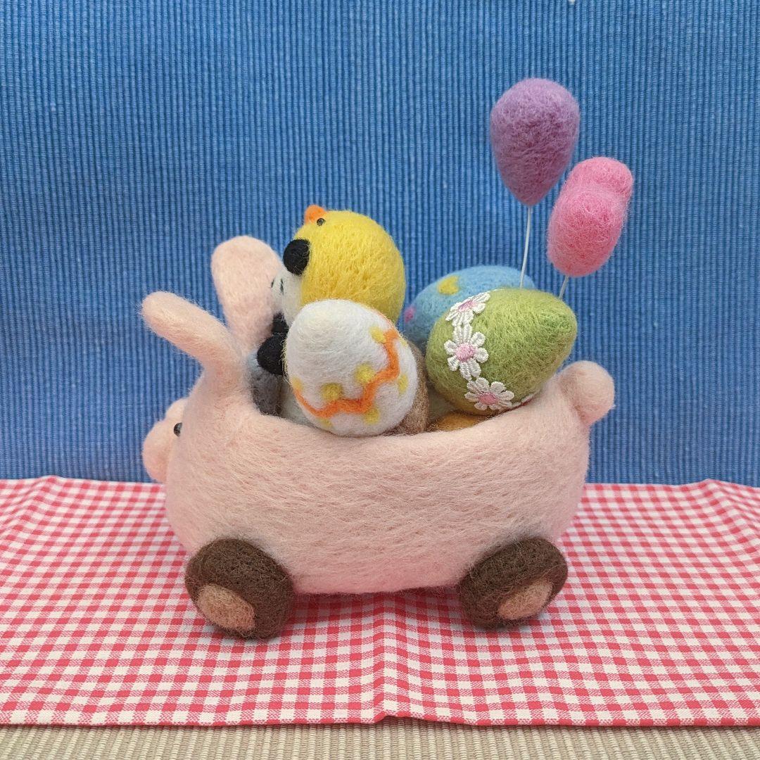 羊毛フェルト 作品 パンダさんのイースターエッグハント