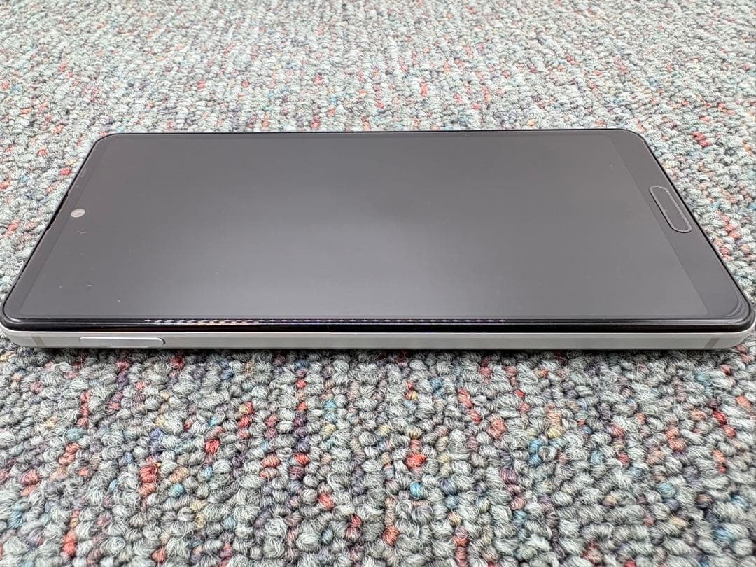 AQUOS sense4　SH-41A　64GB　スマホ　Android　979