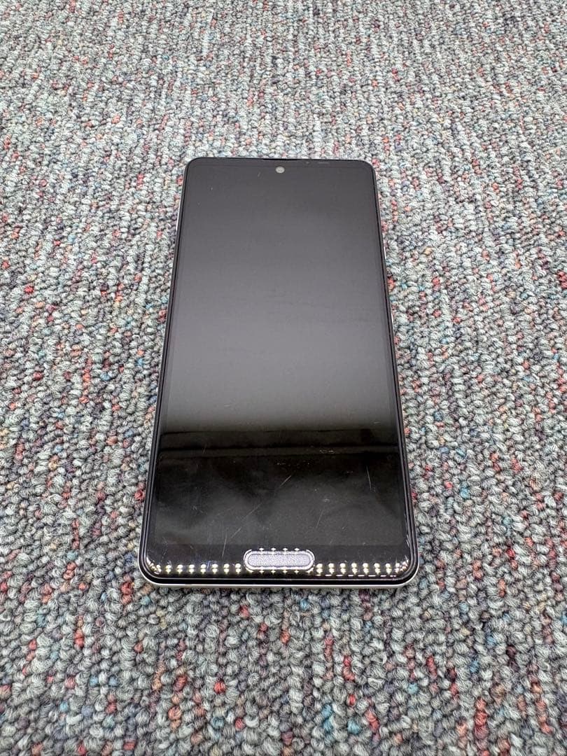 AQUOS sense4　SH-41A　64GB　スマホ　Android　979