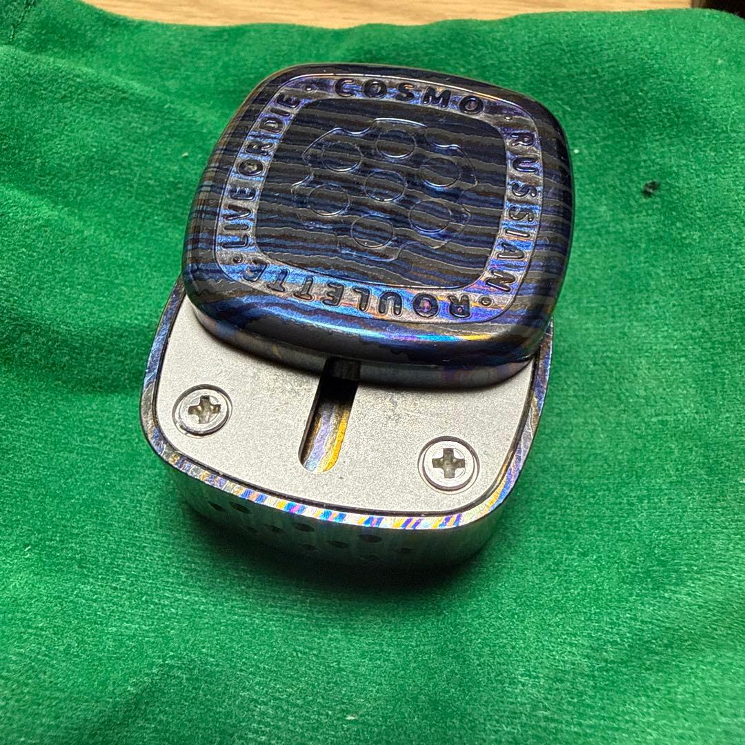 42.COSMO EDC フィジェット