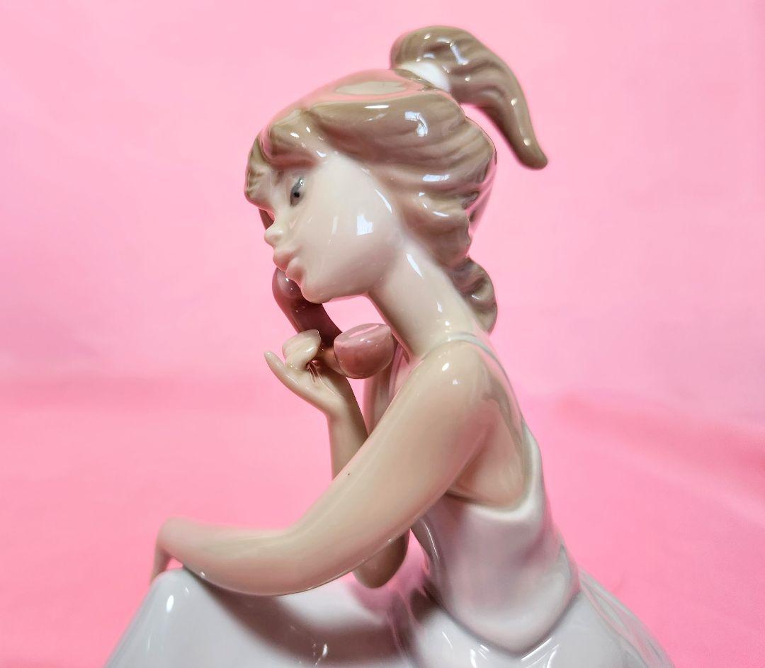 リヤドロ【美品】フィギュリン《大事な電話》No.5466〚希少・廃盤〛