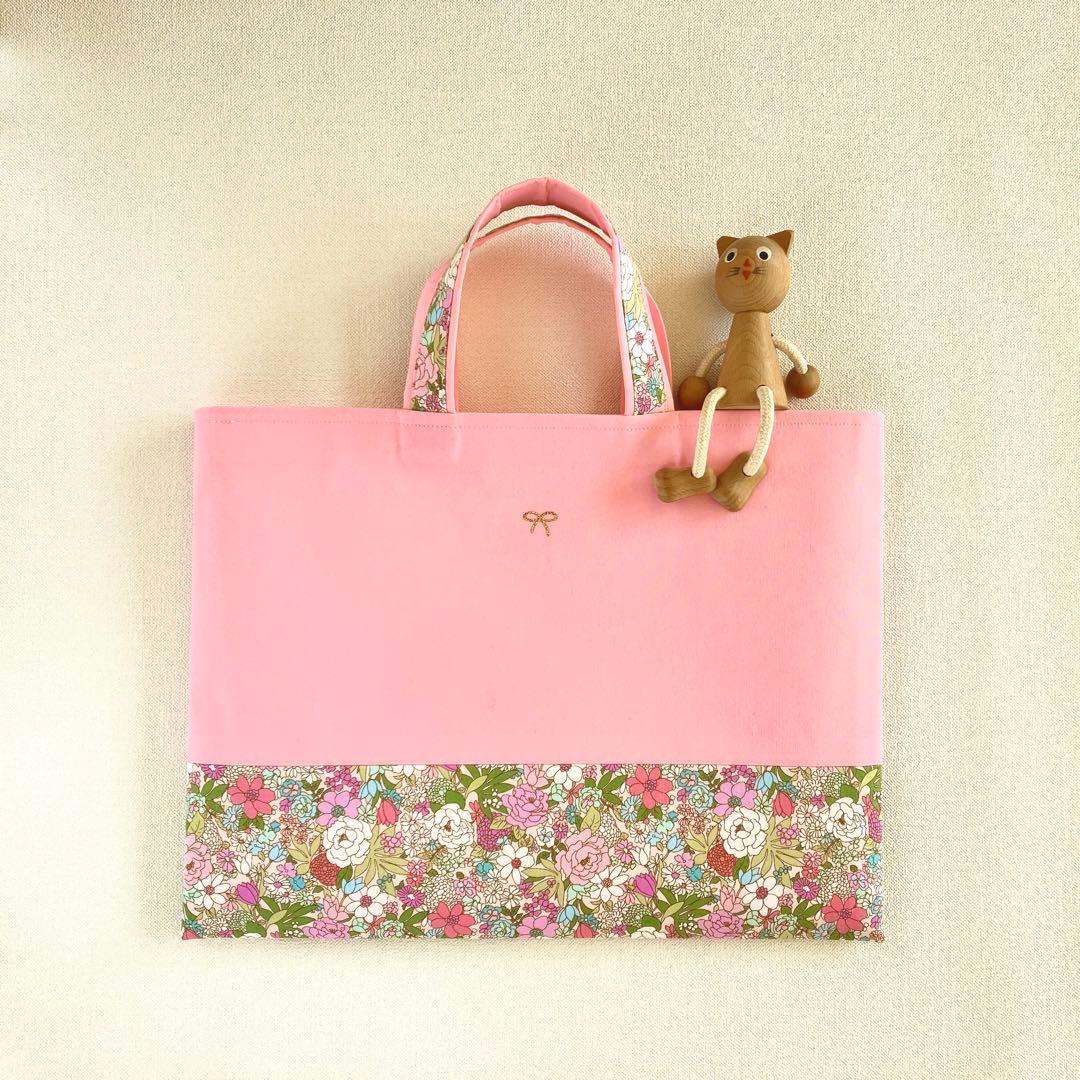 クラシカルなお花柄のレッスンバッグ と上履き入れ2点セット(ピンク)入園・入学