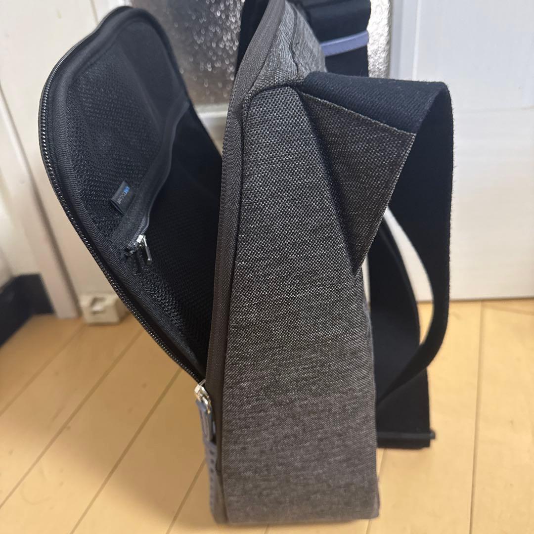【新品未使用】ひらくPCバッグmini グレー ショルダーバッグ
