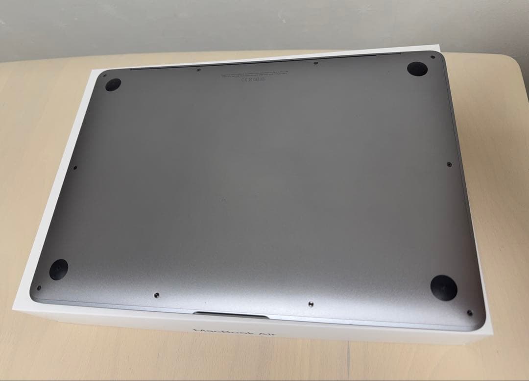 M1 MacBook Air 13インチ 16gb 256gb充電91%