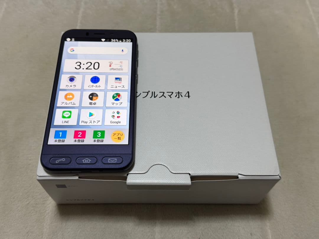 シンプルスマホ4 32GB 704sh Softbank版